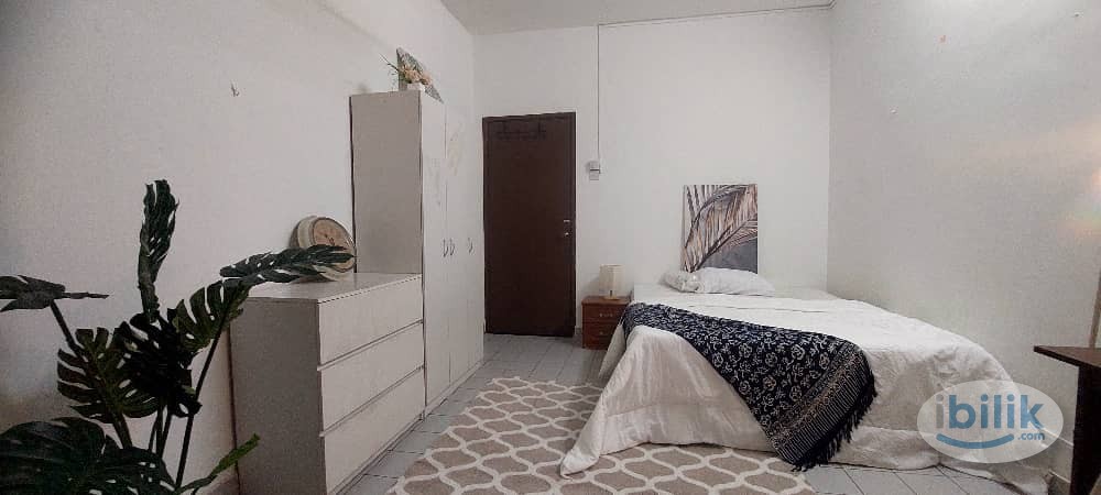 Middle Room at Bandar Utama, Petaling Jaya - Image 3