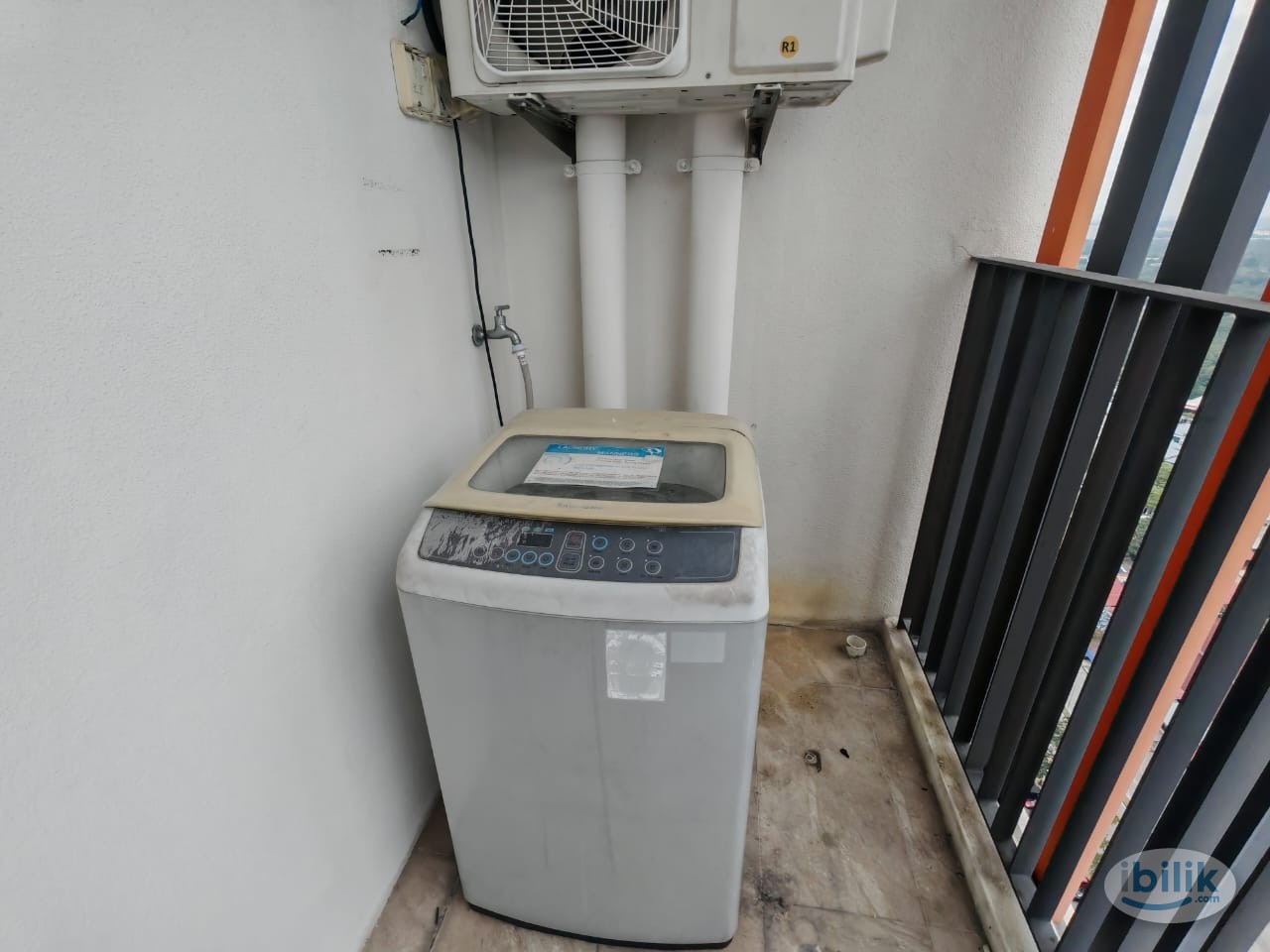 Emporis Kota Damansara, Medium Room for Rent - Image 5
