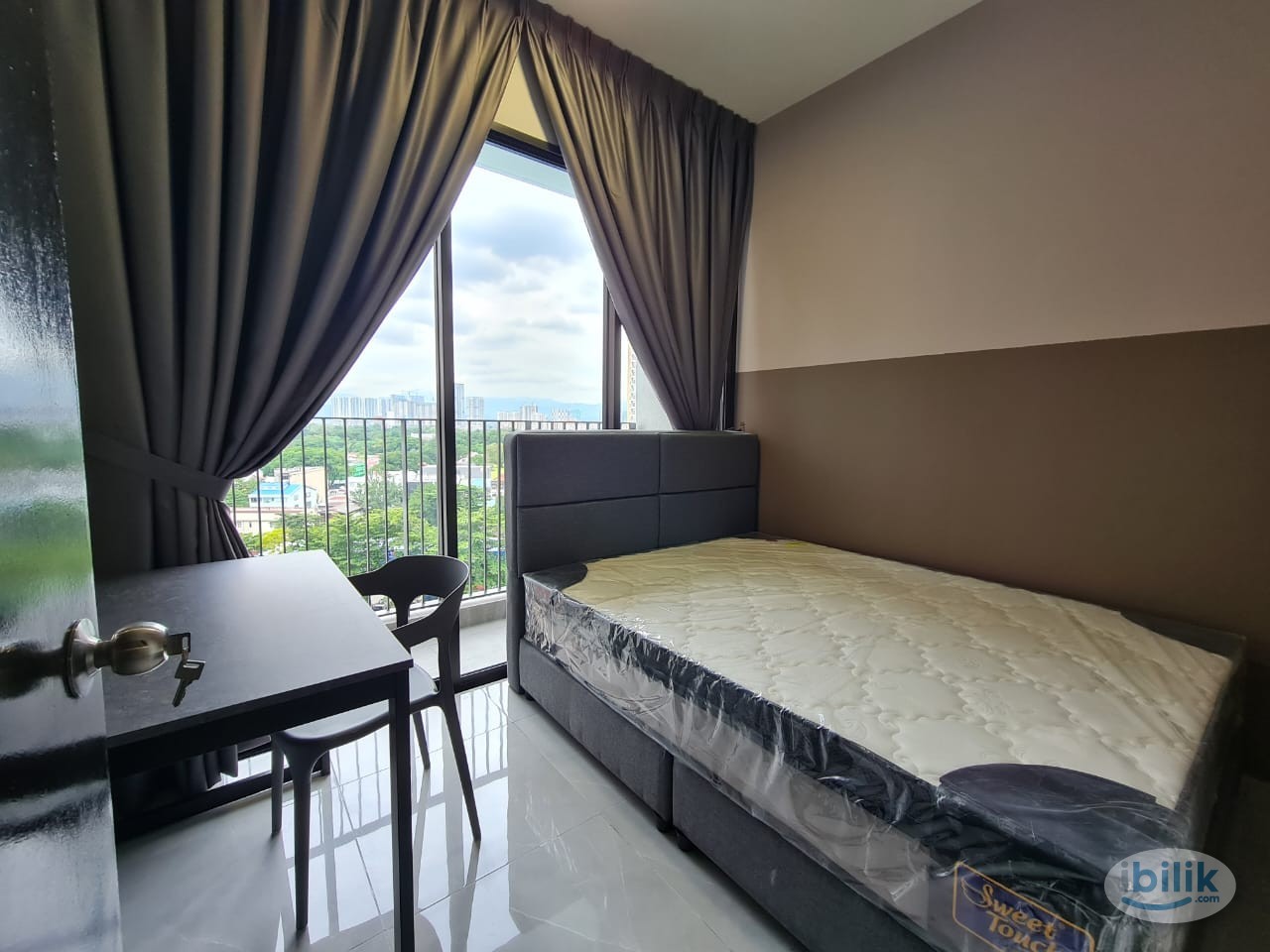 🏠 All Female Full Furnished Balcony Room at Sentul for Rent - FREE Utilities WiFi & Cleaning 🌟 - Image 1