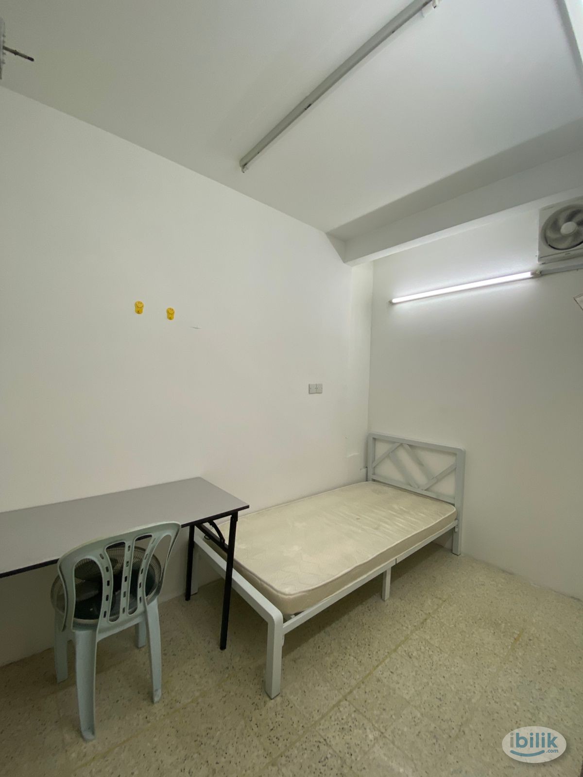 GET EARLY BIRD OFFER FREE 1 MONTH RENTAL😍 🔊Furnished Middle Unit Room for Rent at SS2💕Walking 4 Minutes To LRT Taman Par - Image 1