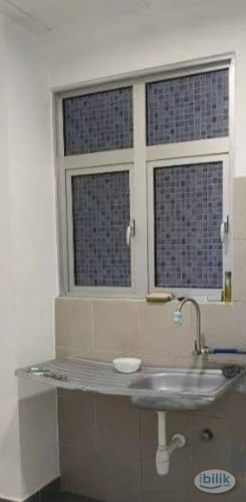 Middle Room at Sierra Residency, Bandar Kinrara - Image 4