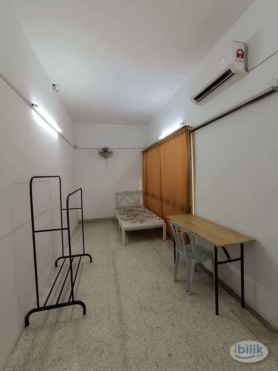 FREE 1 MONTH RENTAL‼️GET EARLY BIRD OFFER 🔊 Middle Room Windows🌟for Rent SS2,Near Market,Durian Mall🌟Sea Park - Image 1