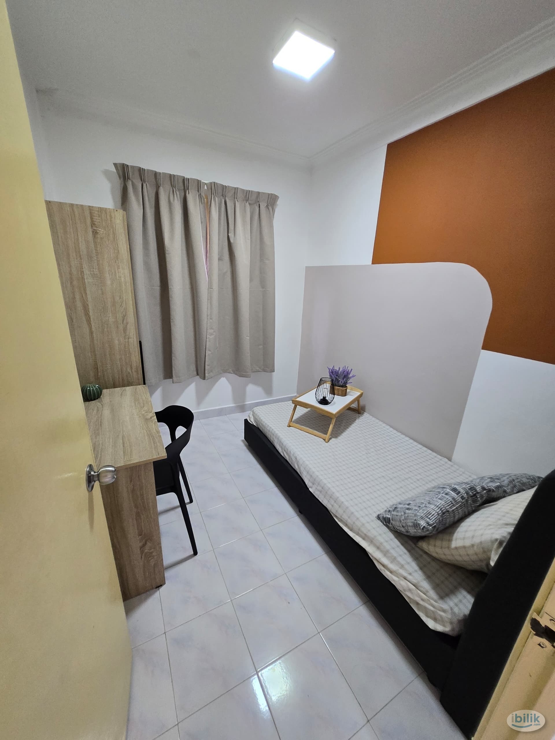 Single Room at Saujana Apartment, Damansara Damai - Image 1