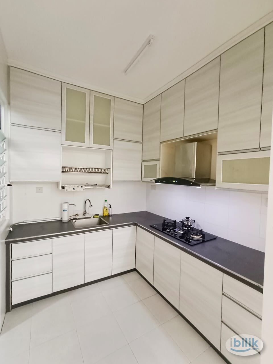 THE SUMMER PLACE, KARPAL SINGH,GERGETOWN MEDIUM ROOM VIP UNIT. - Image 4