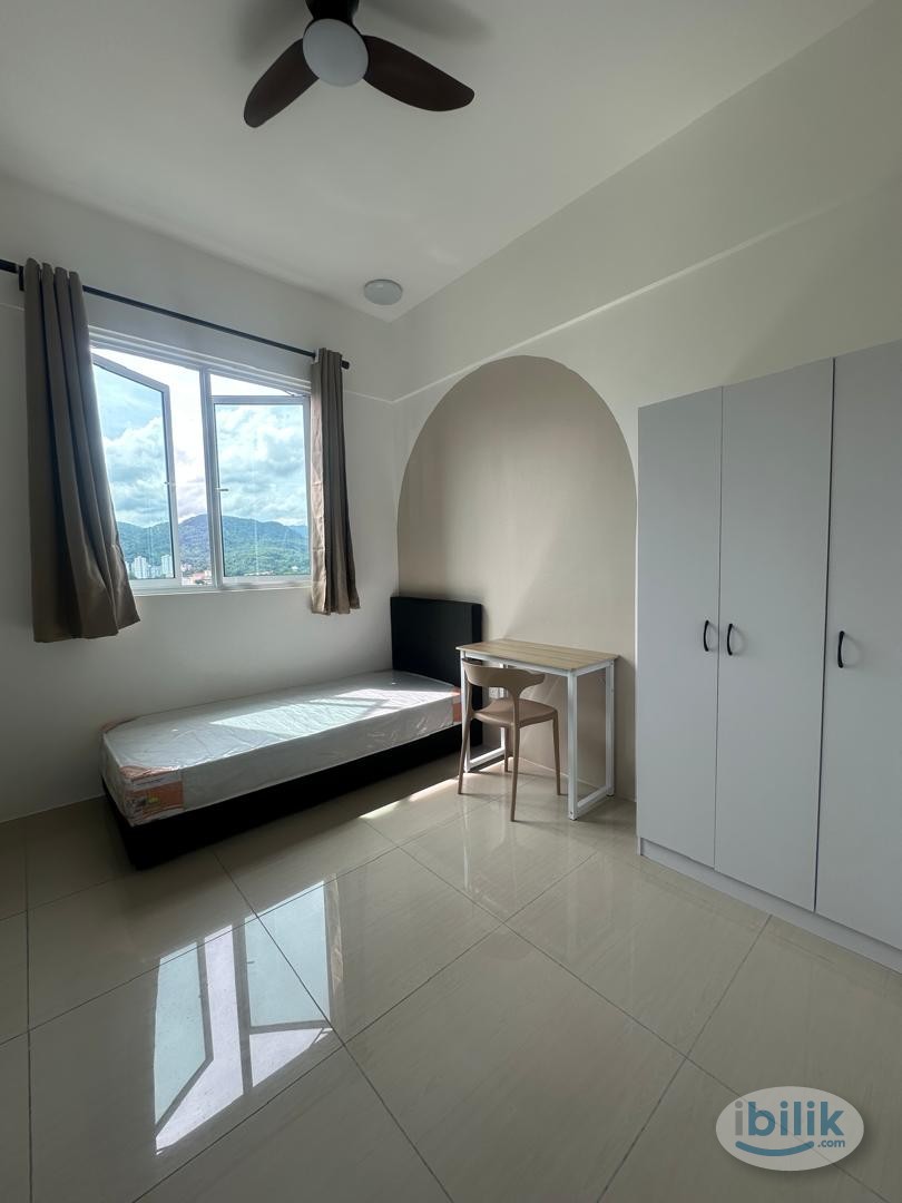 Middle Room at Jelutong, Penang - Image 2