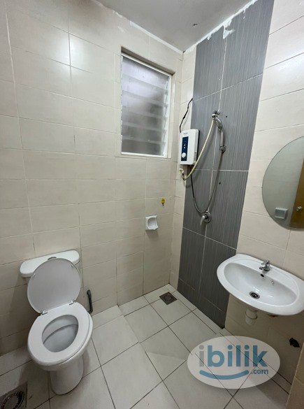 Single Room at Impian Meridian, UEP Subang Jaya - Image 3