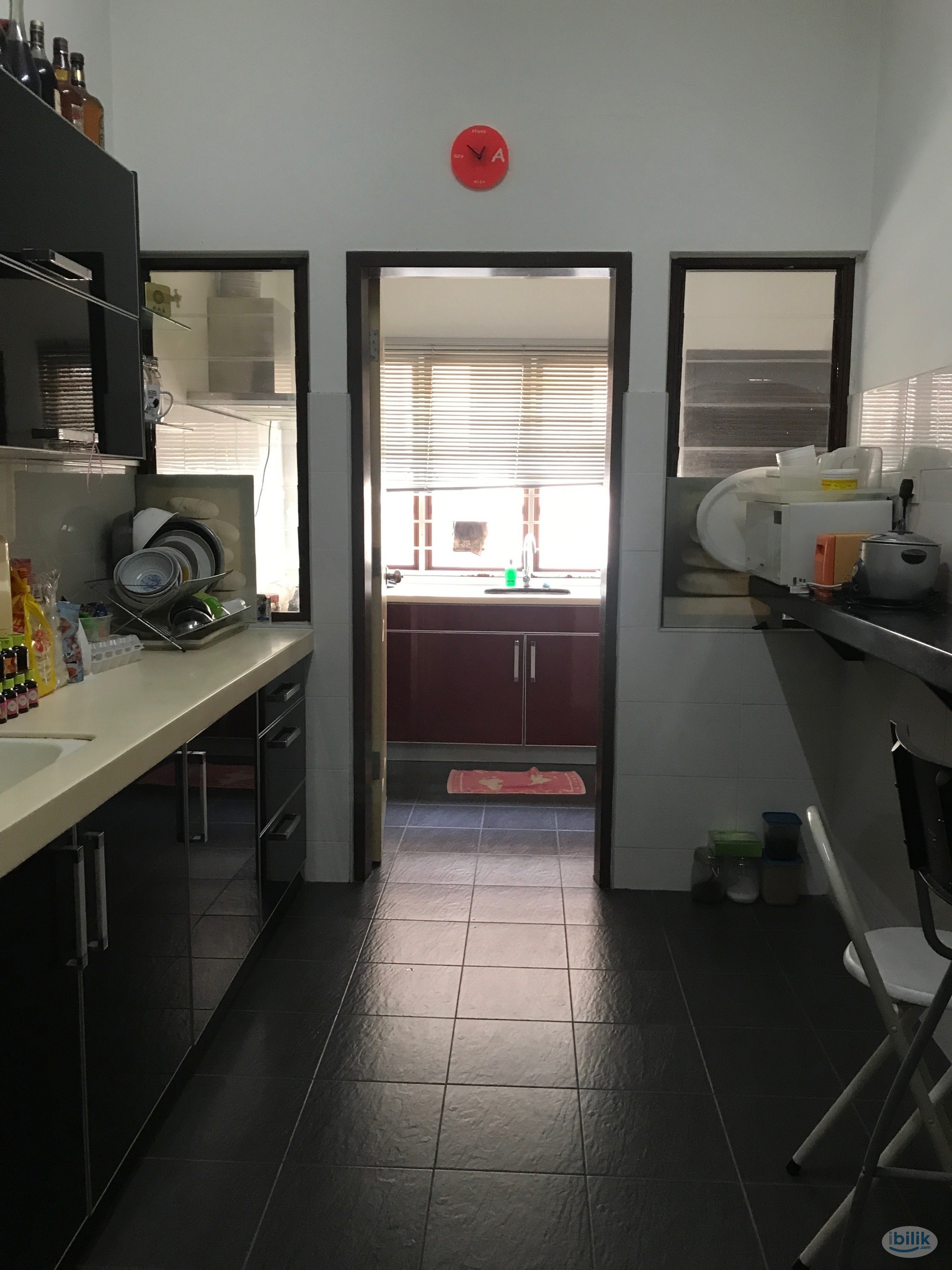 Middle Room at Bandar Utama, Petaling Jaya - Image 5