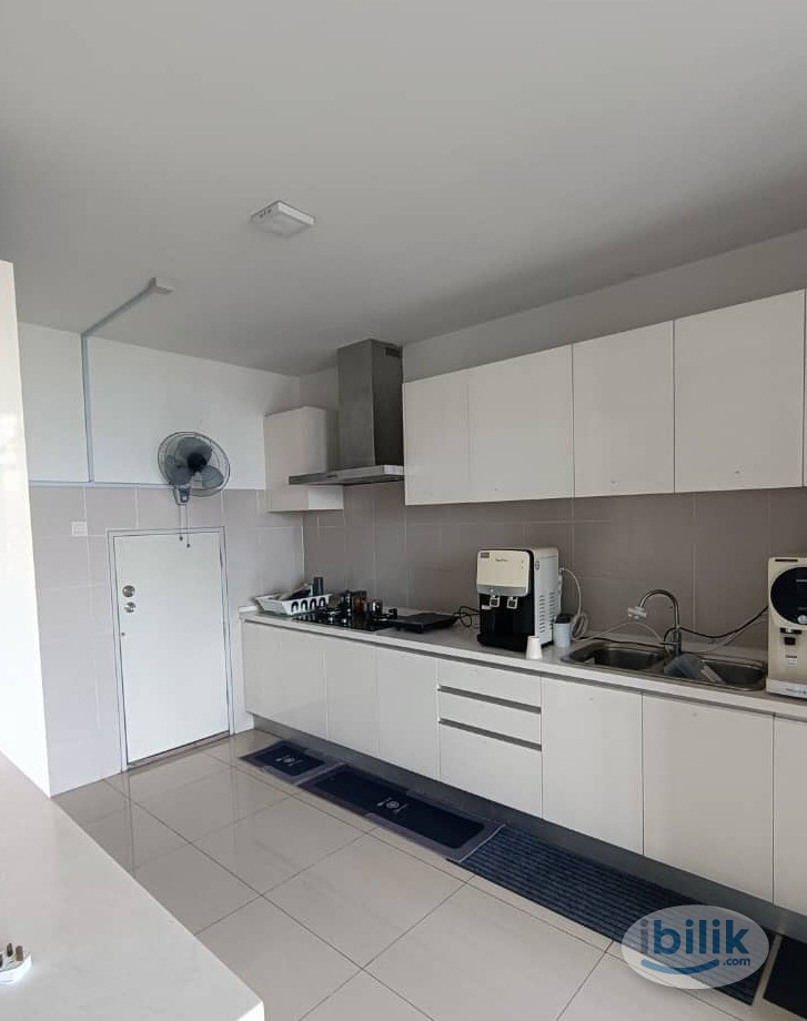 Free 1 Month Rental + Zero Deposit😊Bilik Sewa Murah👩Condo unit comfy Master Room near Sogo I city, Shah Alam💕🎈 - Image 5