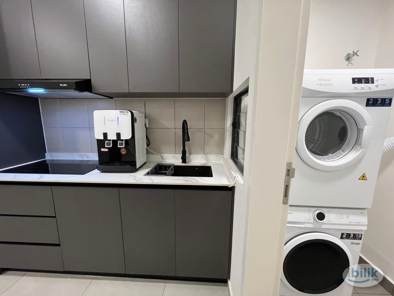Middle Room at D'IVO Residences by EXSIM, Old Klang Road - Image 1