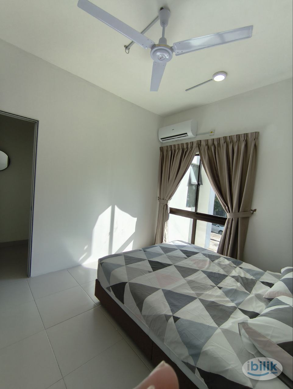 🔒🔒 KOTA SERIEMAS, NILAI CEMPAKA SERI 1 TOWN VILLAS - Image 3