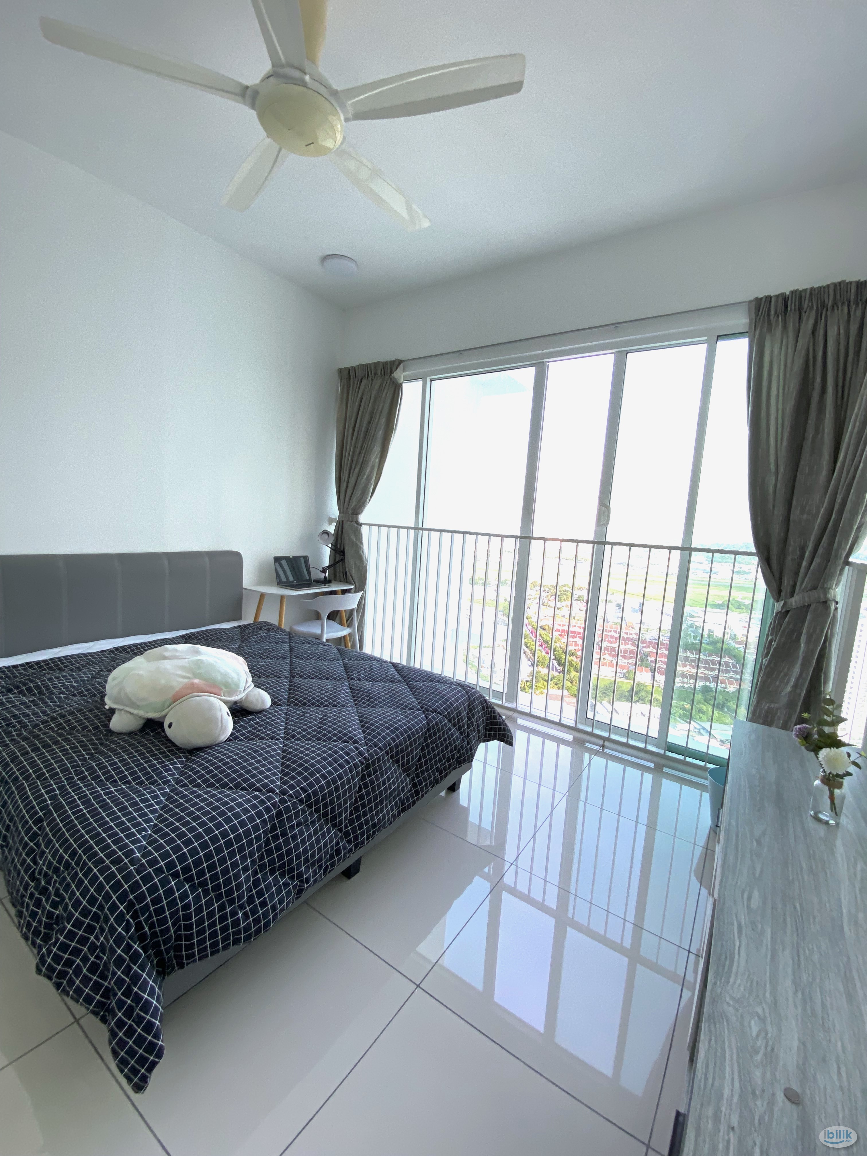 Middle Room at Bayan Lepas, Penang - Image 1