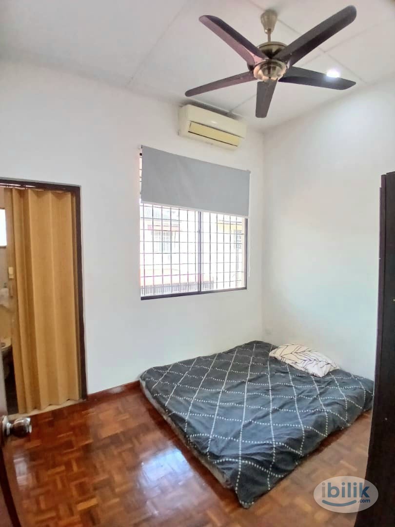 Furnished Middle Room at Bercham, Ipoh - Image 1