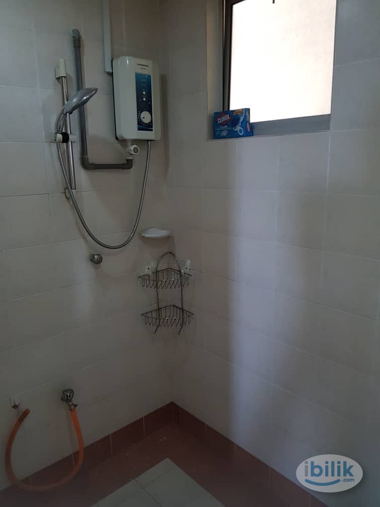 Single Room at Endah Puri, Sri Petaling - Image 3