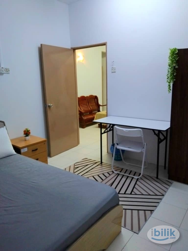 Master Bedroom For Rent (FEMALES ONLY) - Image 1