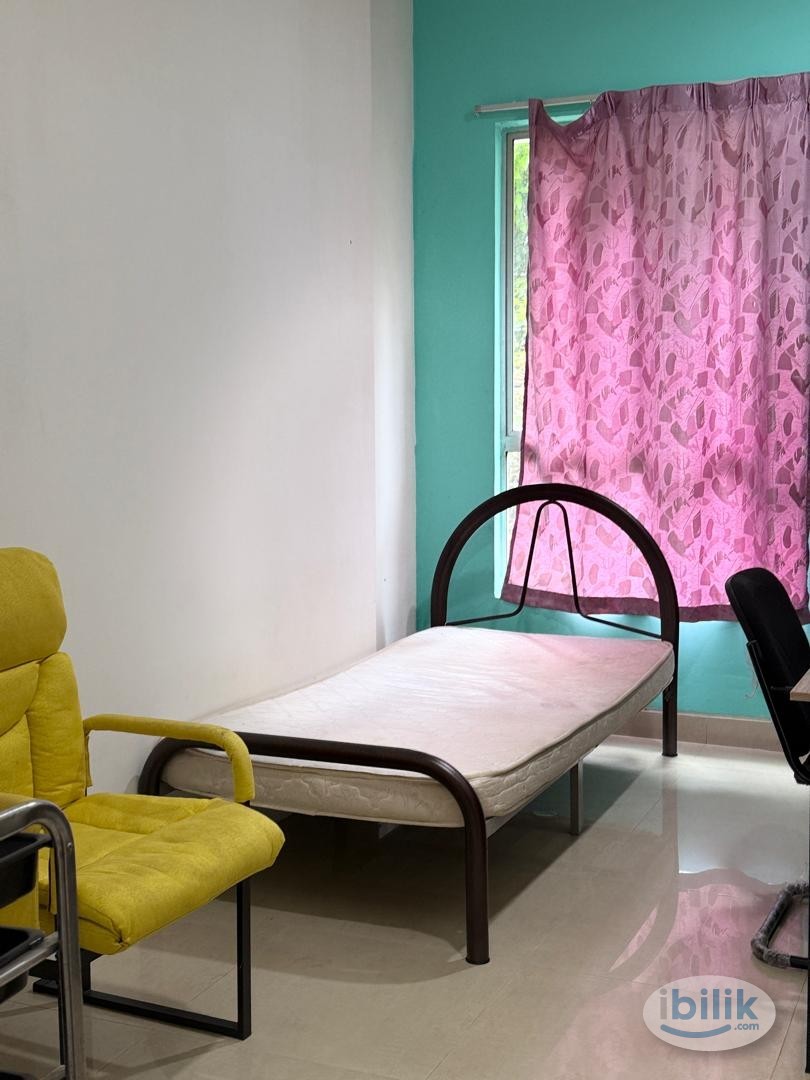 Single Room at Cyberia Crescent 1, Cyberjaya - Image 2