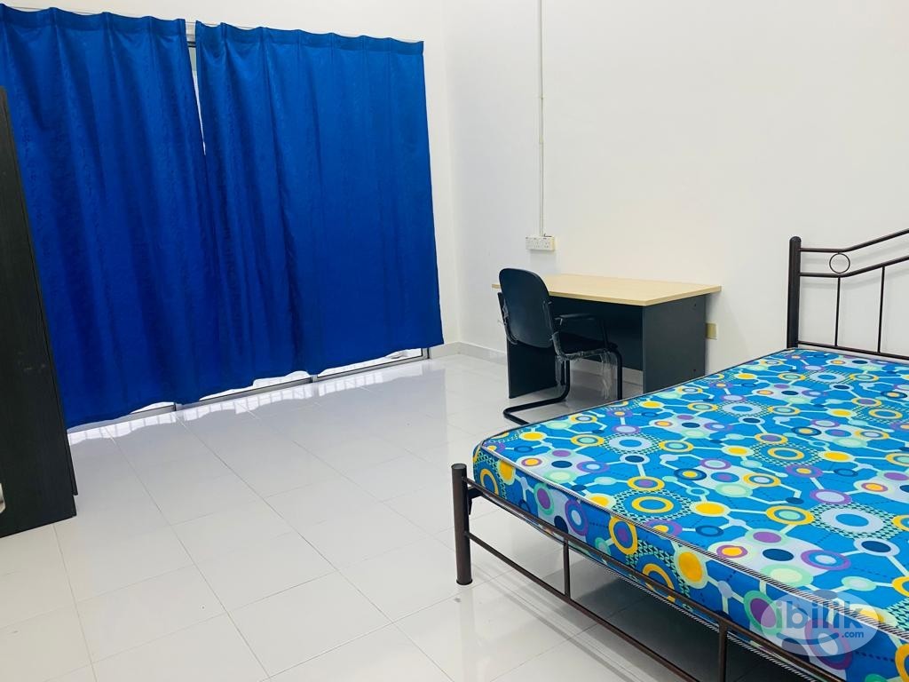 Master Room at Cyberia Crescent 1, Cyberjaya - Image 2
