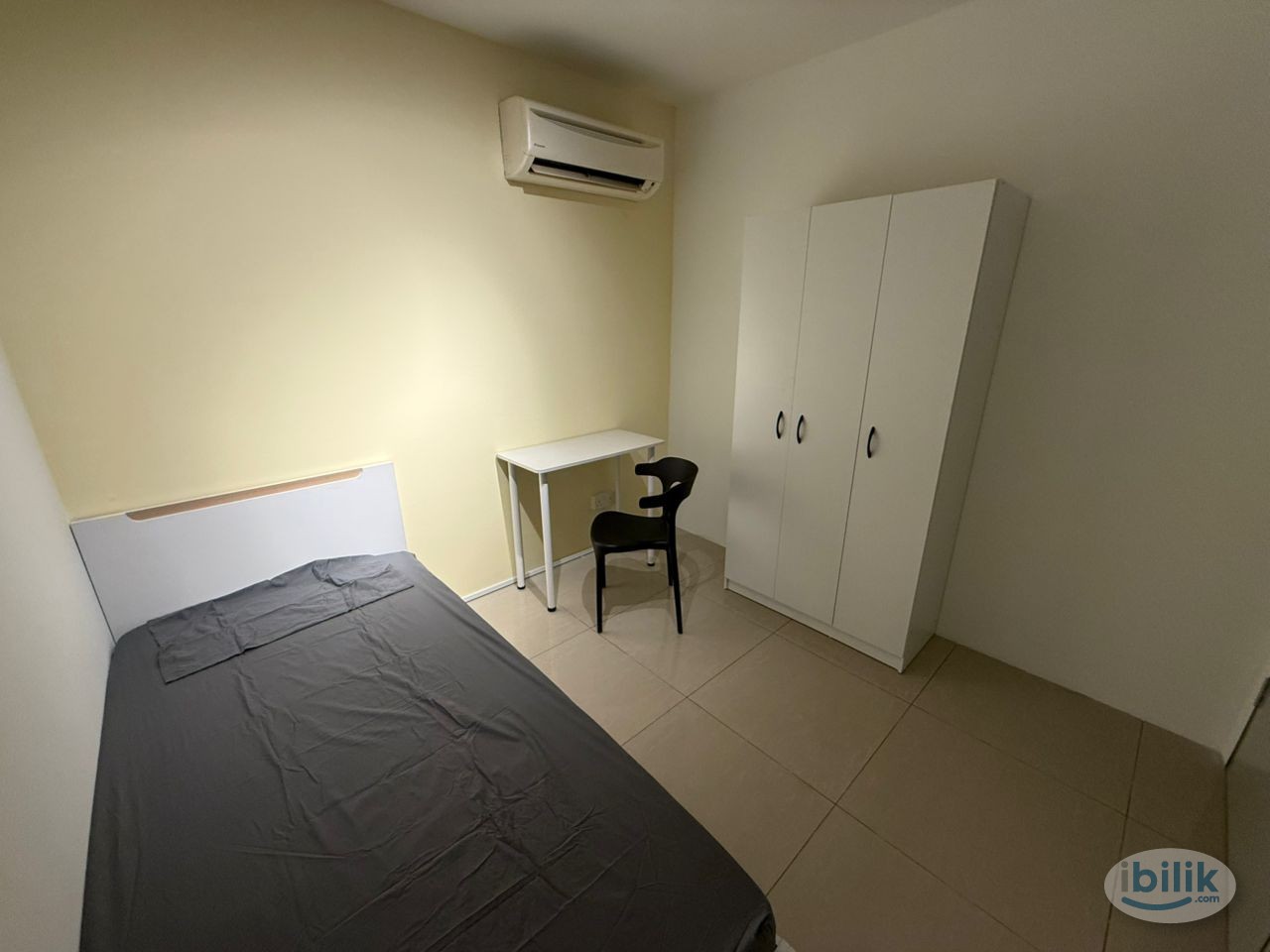Beautiful Room For FEMALE house to Rent @ ARTE Subang West - Image 1