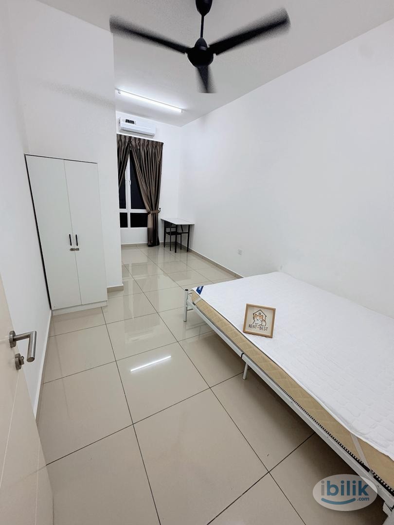 Middle Room Fully furnished | Utilities included near Seremban 2, Seremban - Image 1