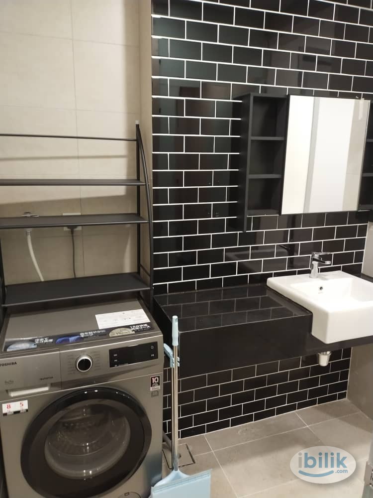 Direct Owner - Medium Window Room [Utilities, WiFi, and Cleaning services included] - Image 5
