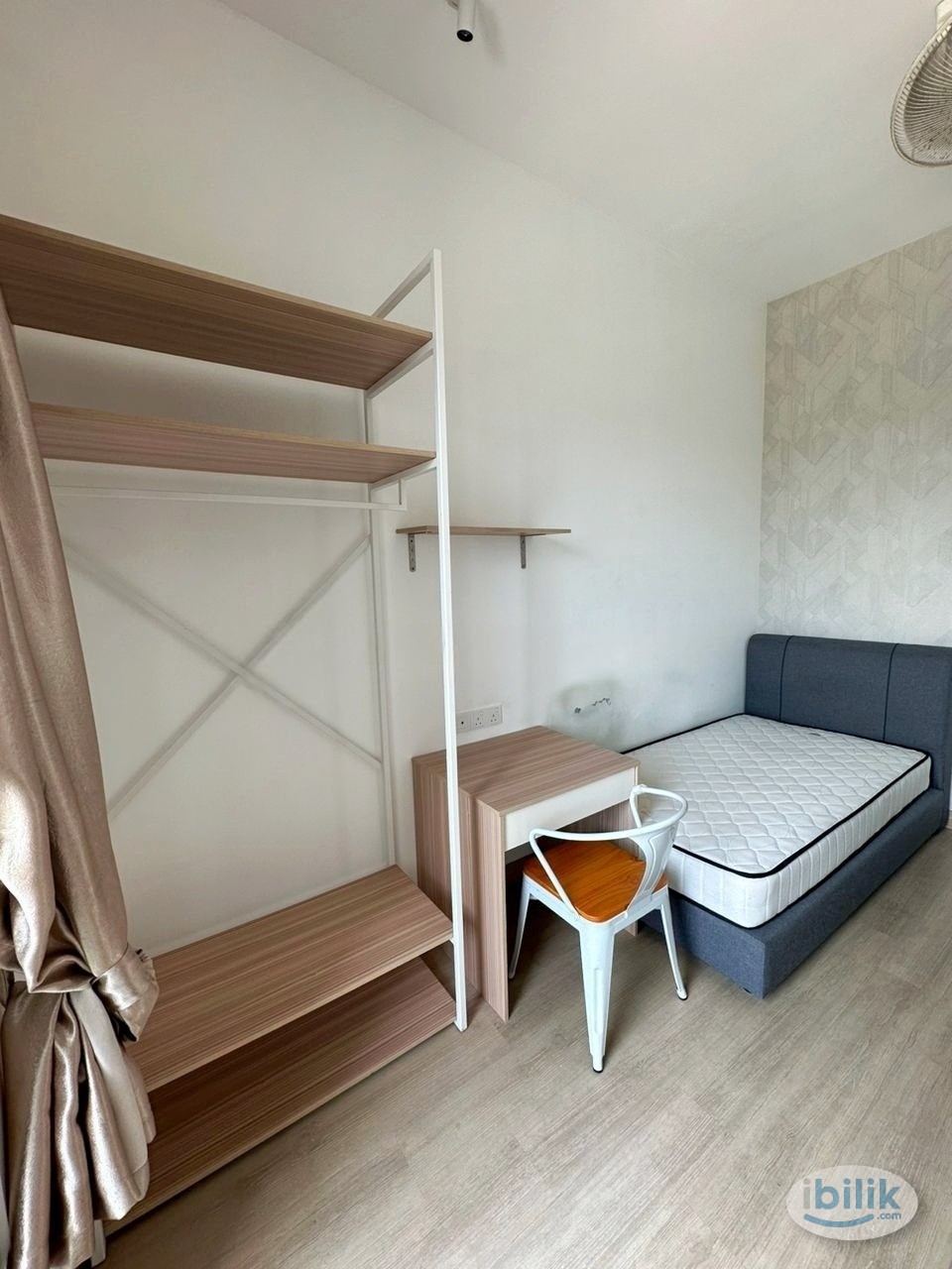 Middle Room at SS13 Subang Jaya, Selangor (HAVE BALCONY) - Image 1