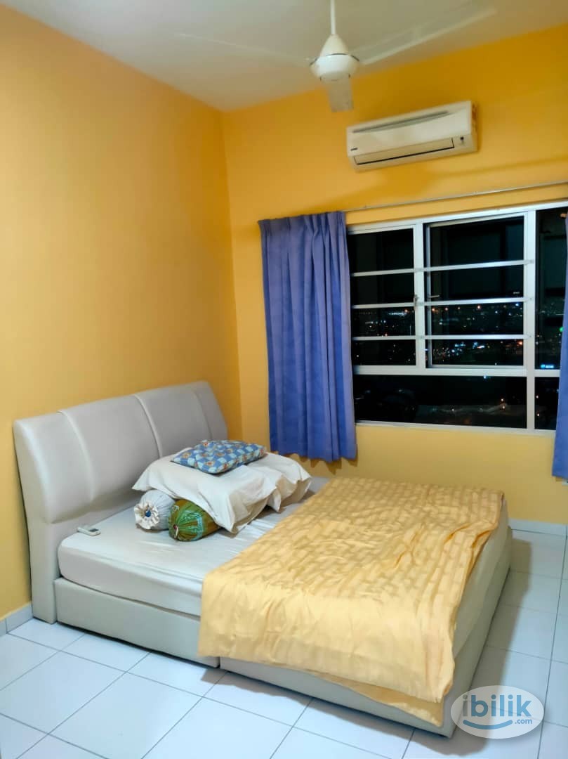 Middle Room at The One, Bayan Baru - Image 3