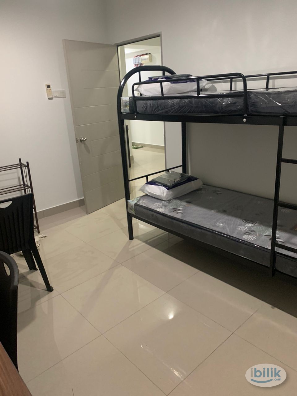 Big Twin Room at Menara U2 , Shah Alam,3 min WALKING DISTANCE TO MSU & AEON SHAH ALAM - Image 2