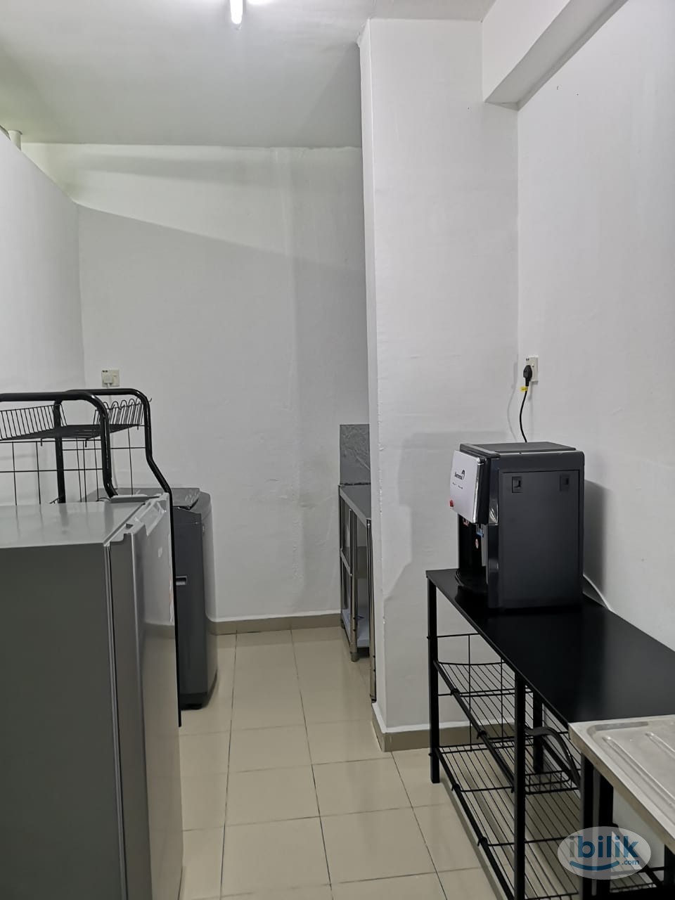 Georgetown, Female Middle Room For Rent (Condition 100% Same as Pictures) - Image 4