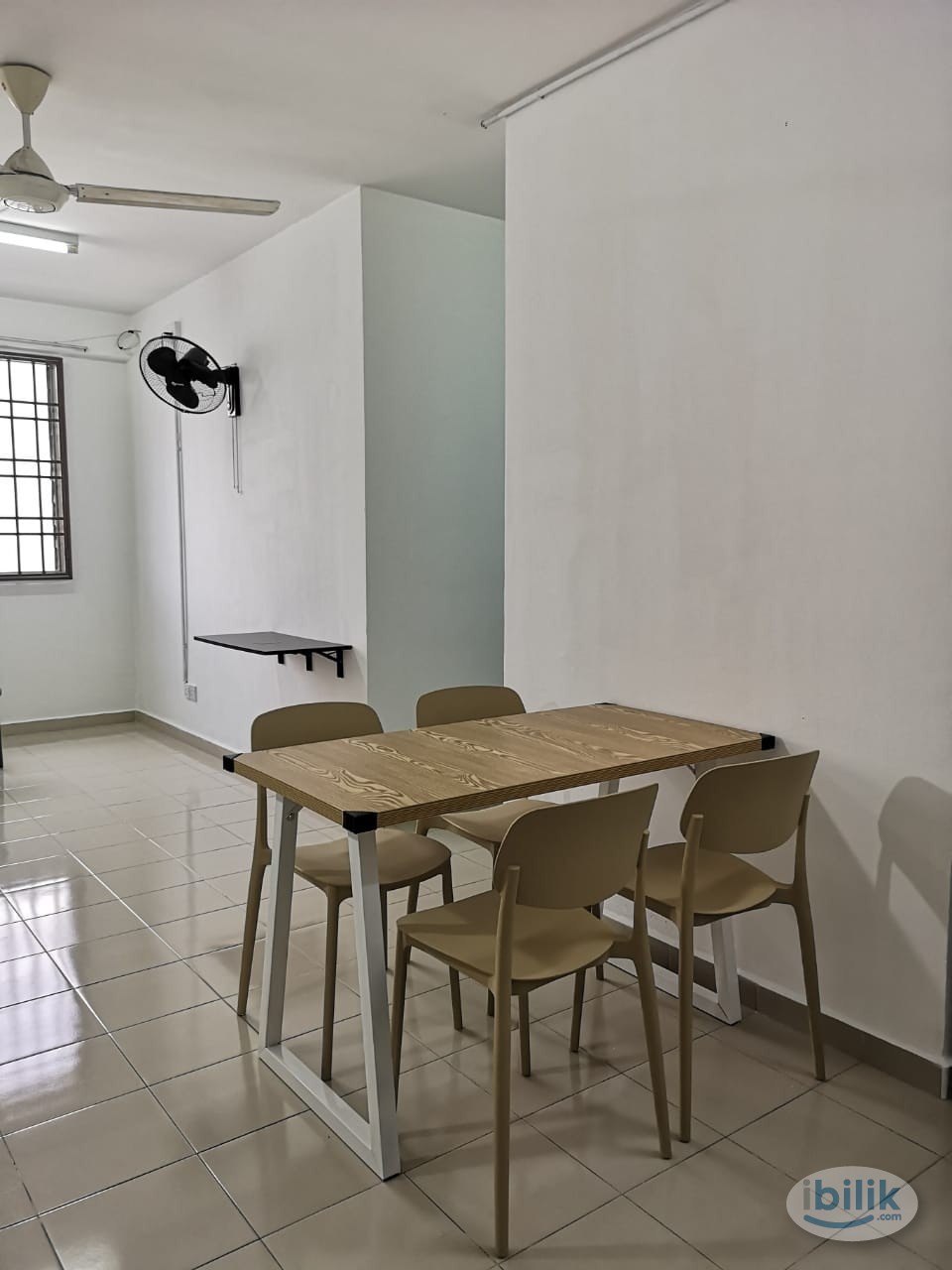 Georgetown, Female Middle Room For Rent (Condition 100% Same as Pictures) - Image 5