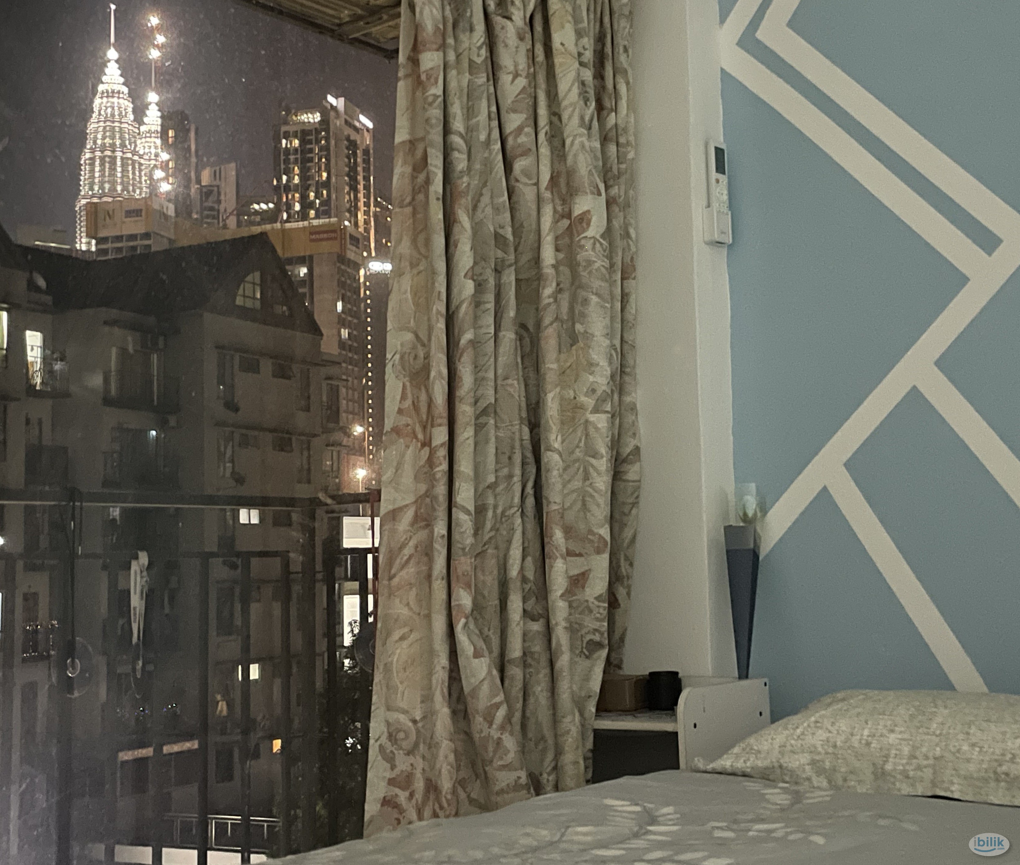 Fully furnished Balcony Room near KLCC - Image 1