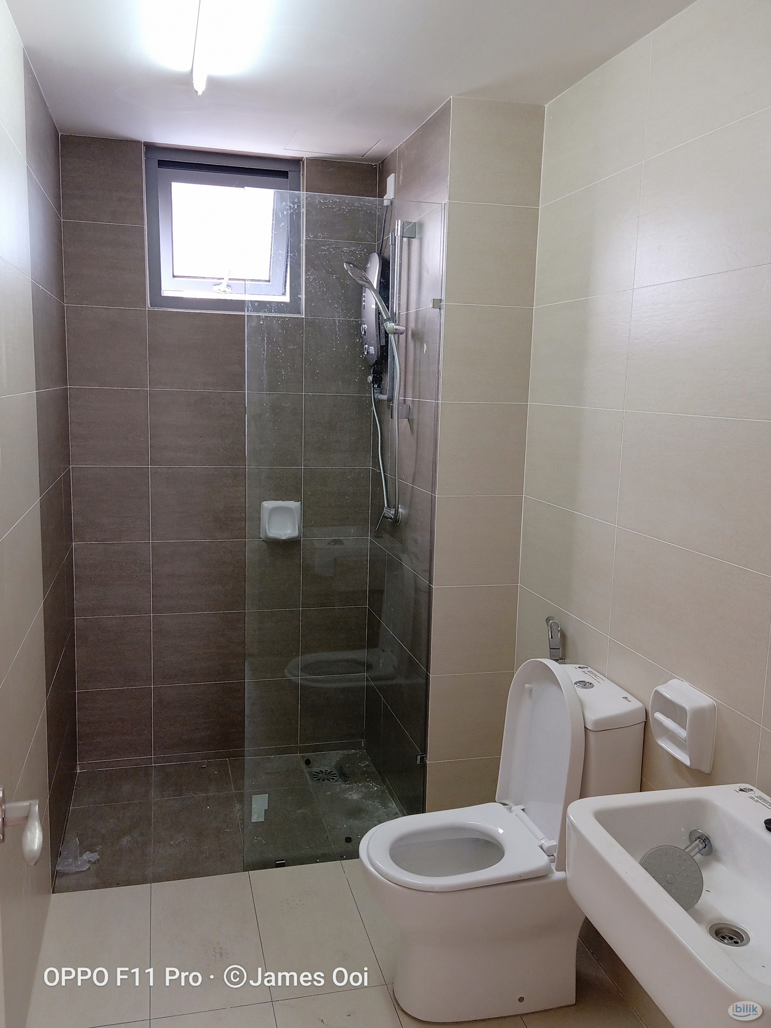 Gravit 8 Service Apartment Master Room at Klang, Selangor - Image 3