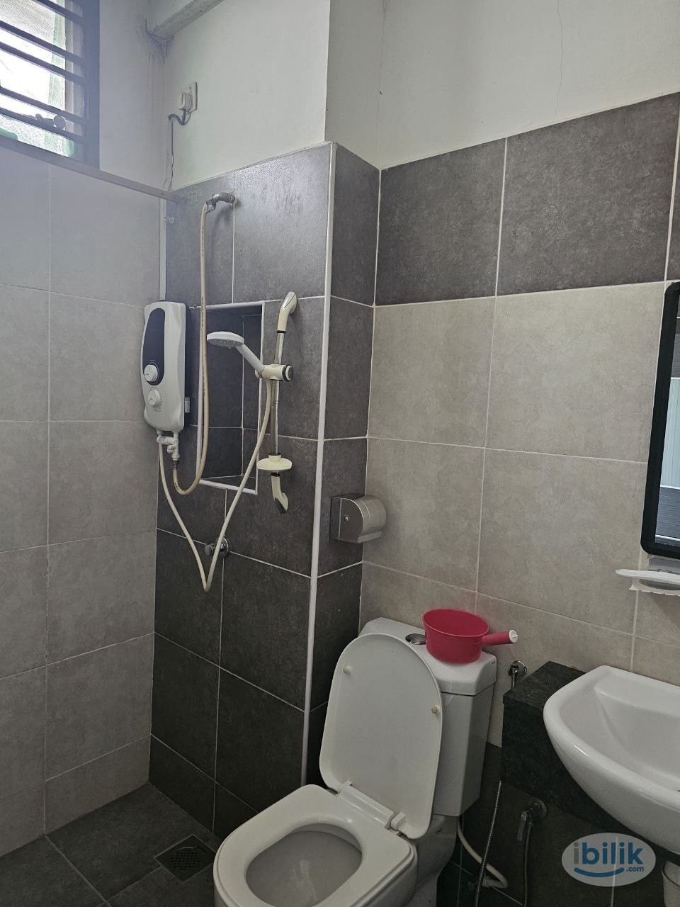 Mount Austin Room private toilet Full Furnished with Wifi - Image 2
