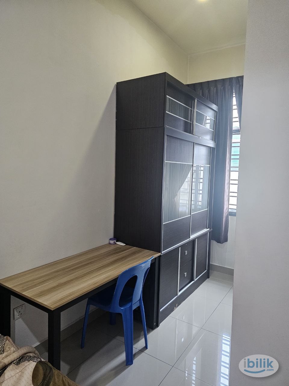 Mount Austin Room private toilet Full Furnished with Wifi - Image 3
