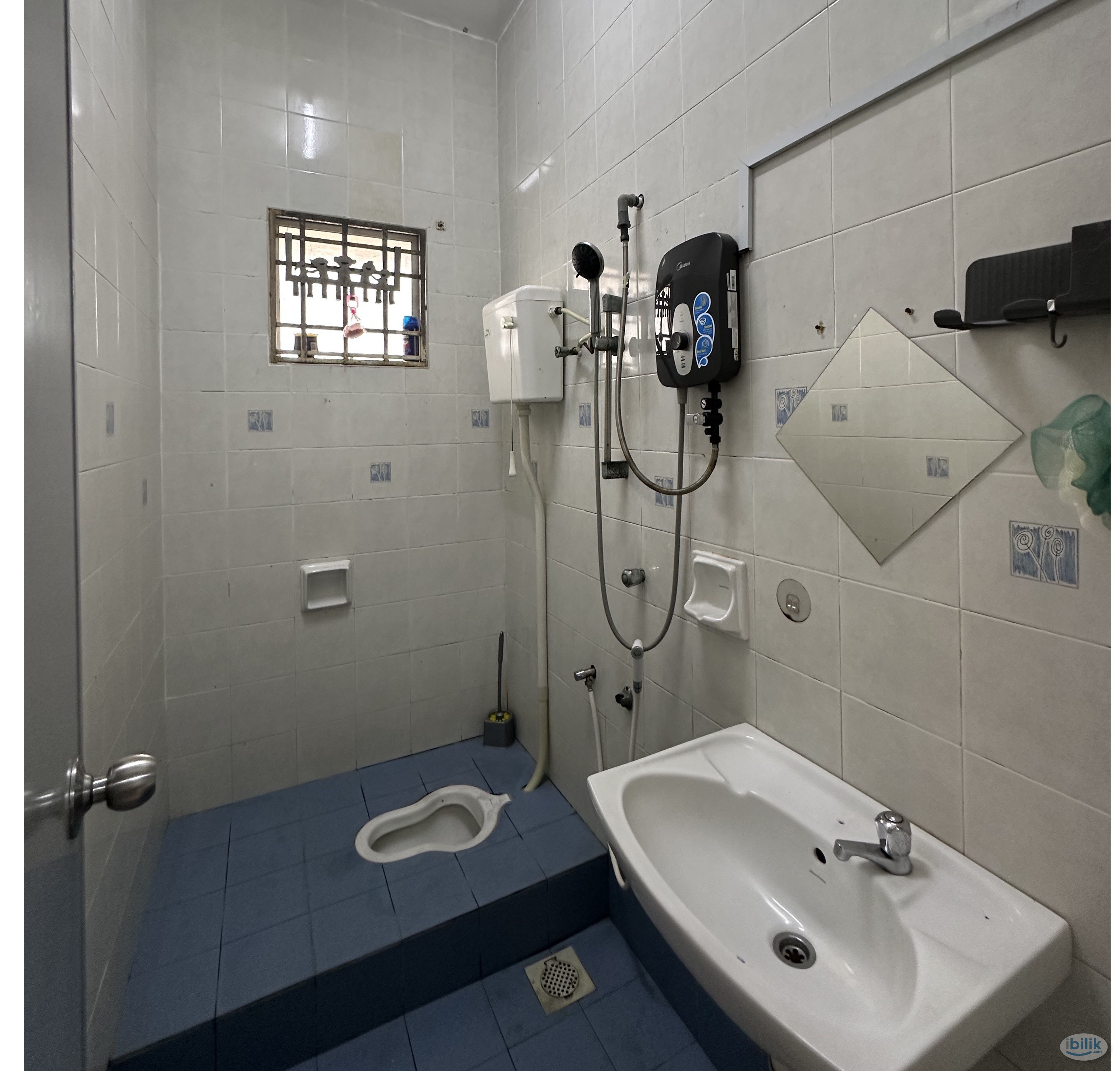 ‼️🤩FEMALE UNIT NEAR ECO ARDENCE ‼️🤩 MOVE IMMEDIATELY WITH ZERO DEPOSIT 😱 - Image 2