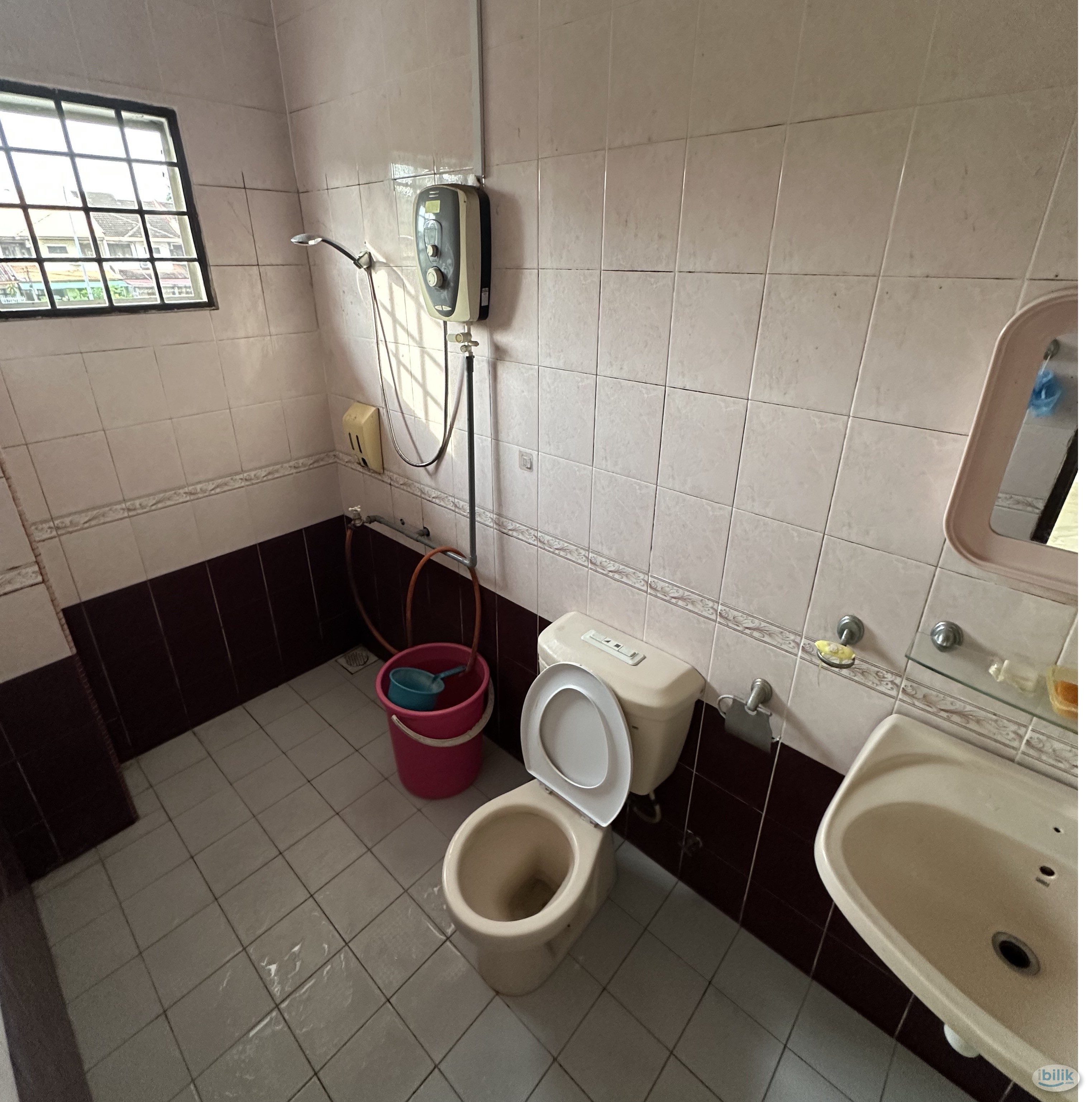 ‼️🤩 SINGLE ROOM NEAR BANDAR UTAMA 🤩‼️ MOVE IN IMMEDIATELY WITH ZERO DEPOSIT 😱 - Image 4