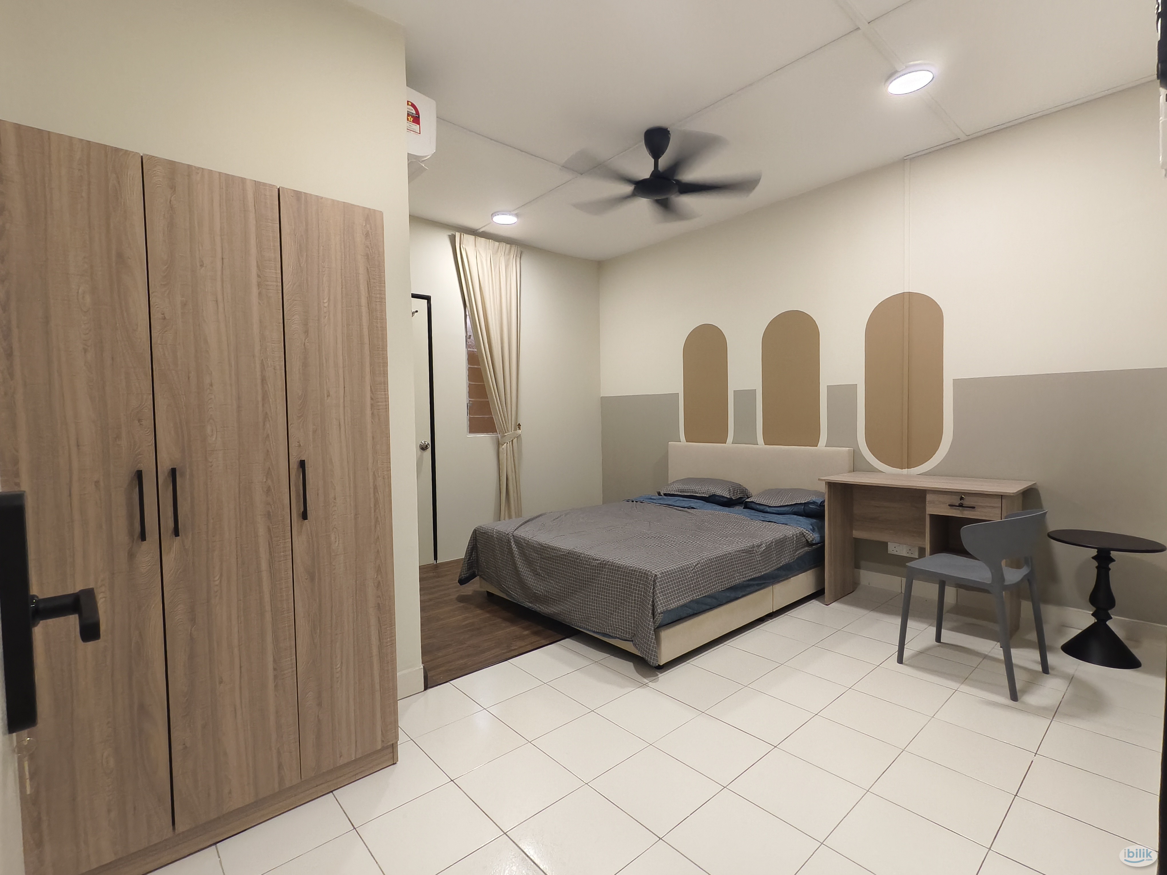 Middle Room at Puncak Nusa Kelana, Ara Damansara - Image 1