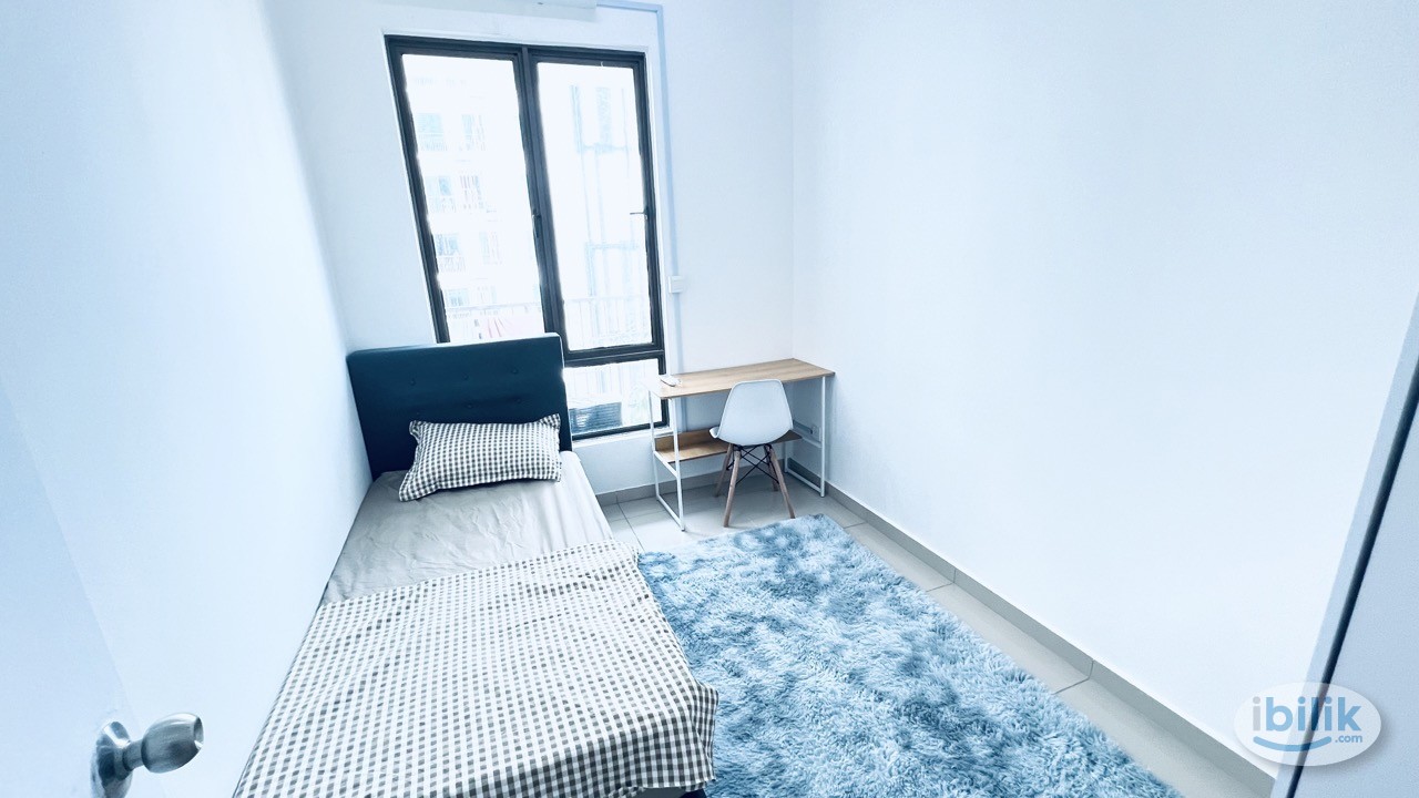 COZY SINGLE ROOM AT BAYAN LEPAS NEAR WITH F.I.Z AND AIRPORT ! FREE WIFI N MONTHLY CLEANING - Image 1