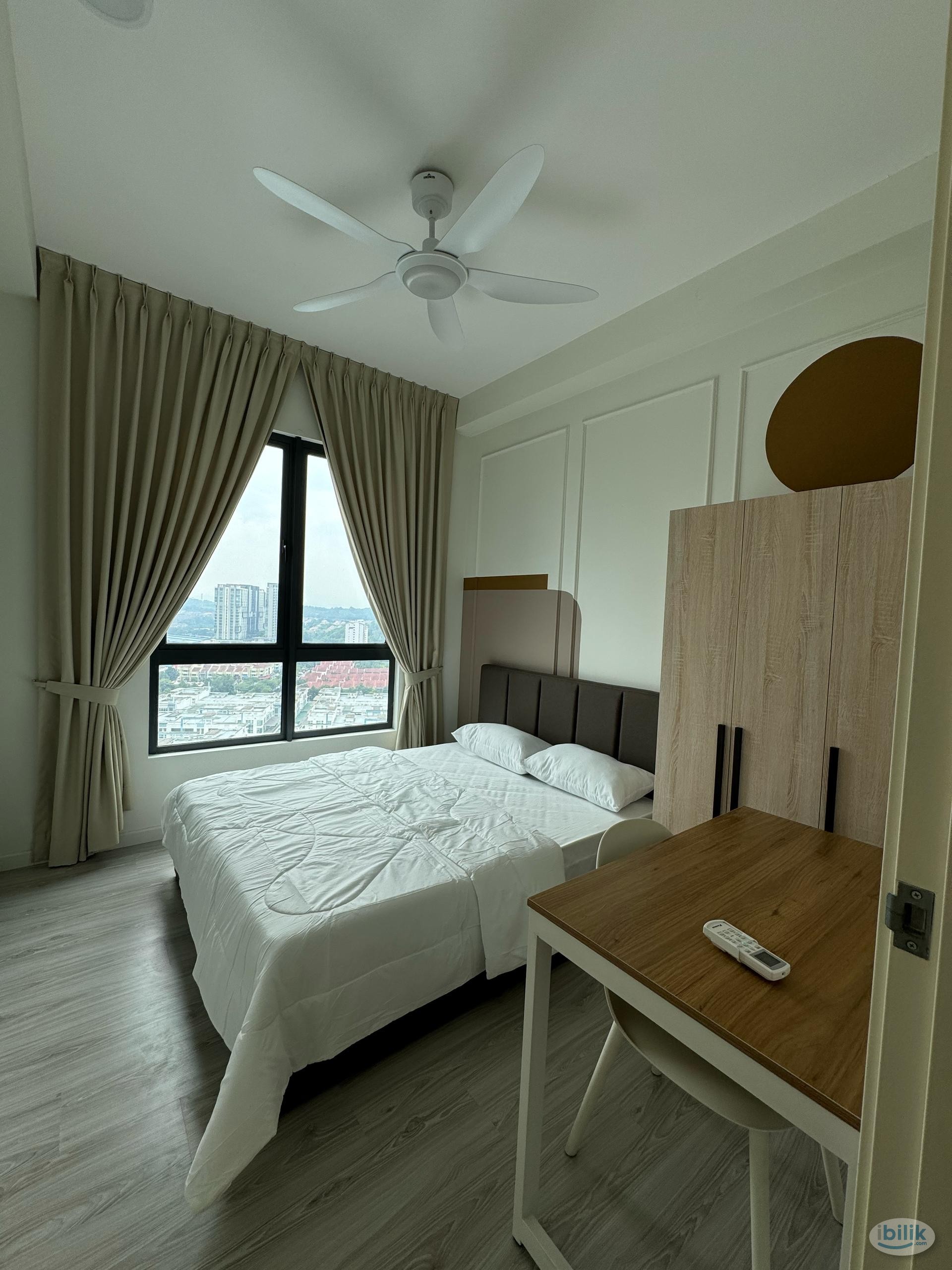 Middle Room at Meta Residences Putra Permai, Seri Kembangan - Image 1