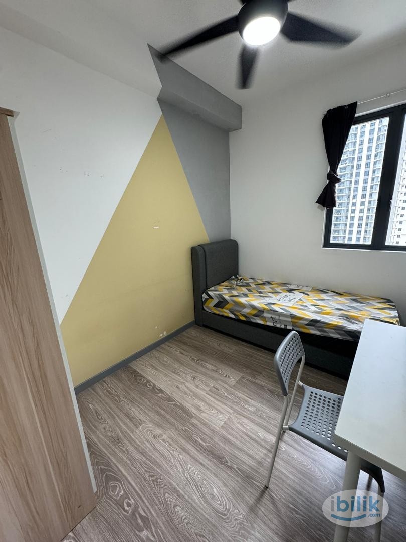 Middle Room at M Vertica KL City Residences, Cheras - Image 2