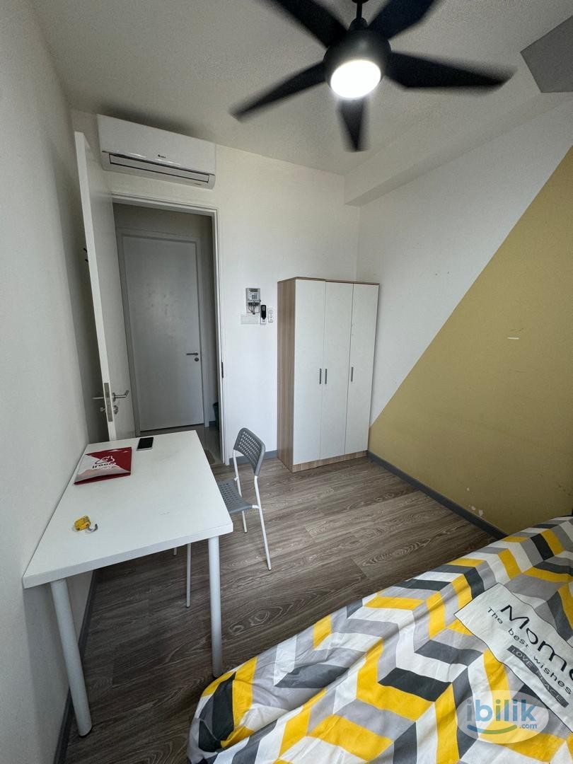 Middle Room at M Vertica KL City Residences, Cheras - Image 3