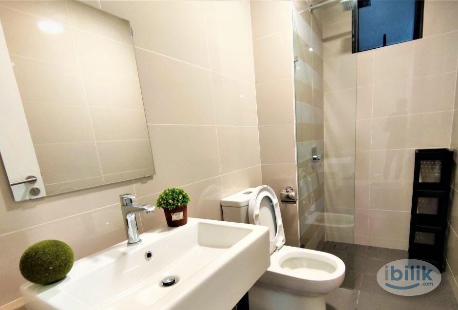 Middle Room at M Vertica KL City Residences, Cheras - Image 4