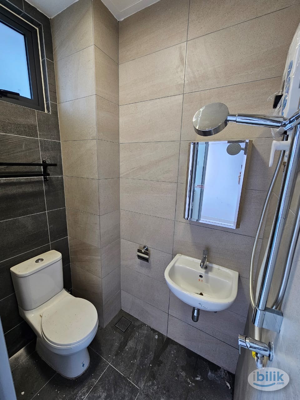 Single Room at Bandar Sunway, Petaling Jaya - Image 3