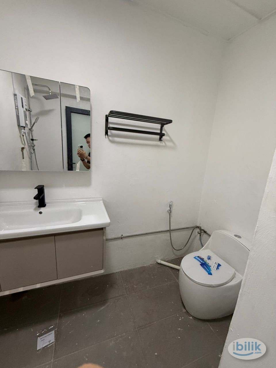 Single Room at Kuchai Lama, Kuala Lumpur. LANDED PROPERTY. - Image 4