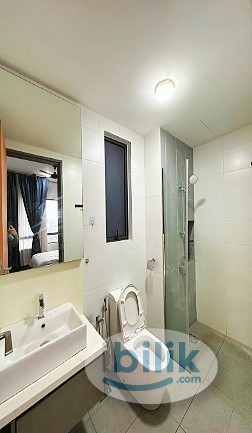 Master Room with Private Bathroom | Fully Furnished | Petalz Residence | Near KTM Station - Image 3