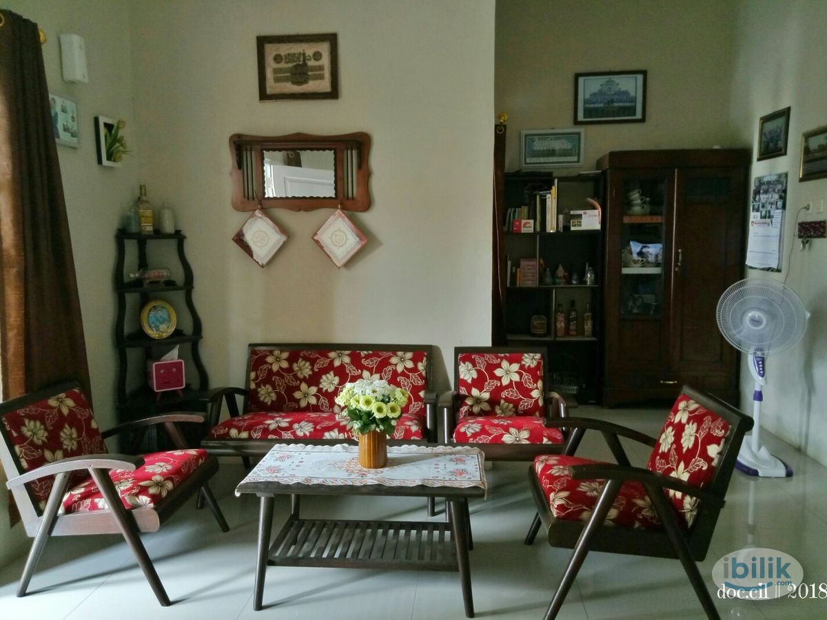 Room for Rent – Prime Location near AEON Bukit Raja - Image 1