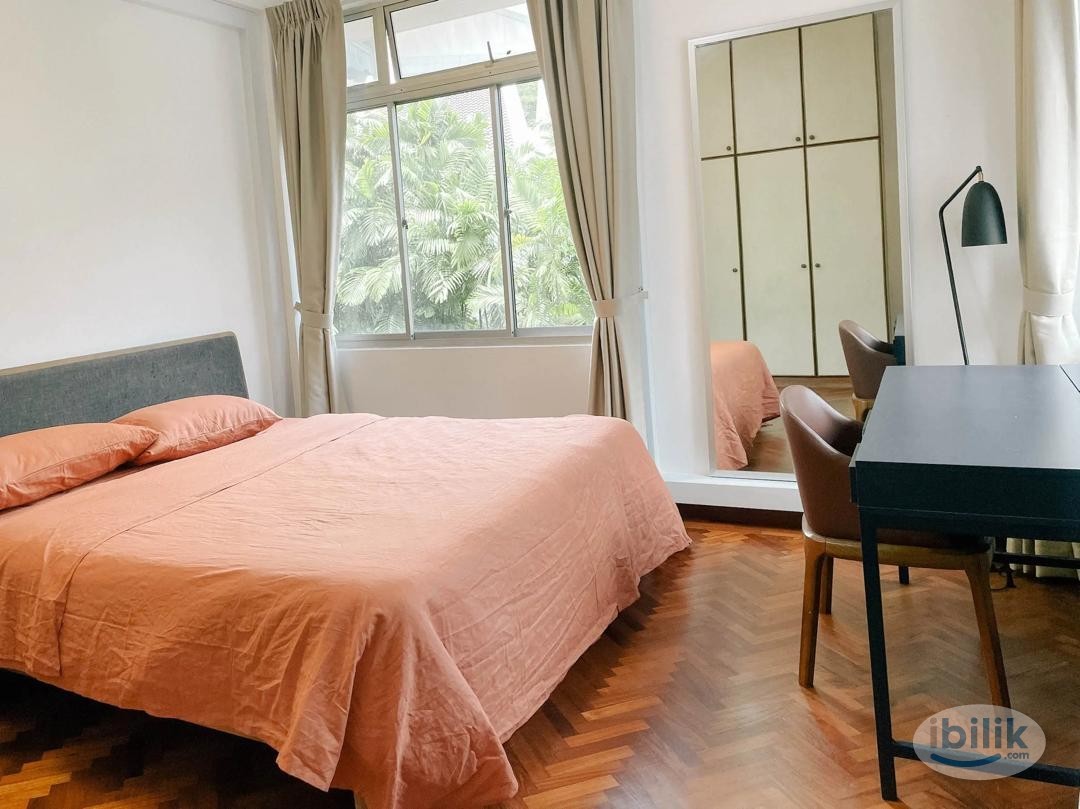 Condo-Drive to Work Mines Resort City, Seri Kembangan - Image 1