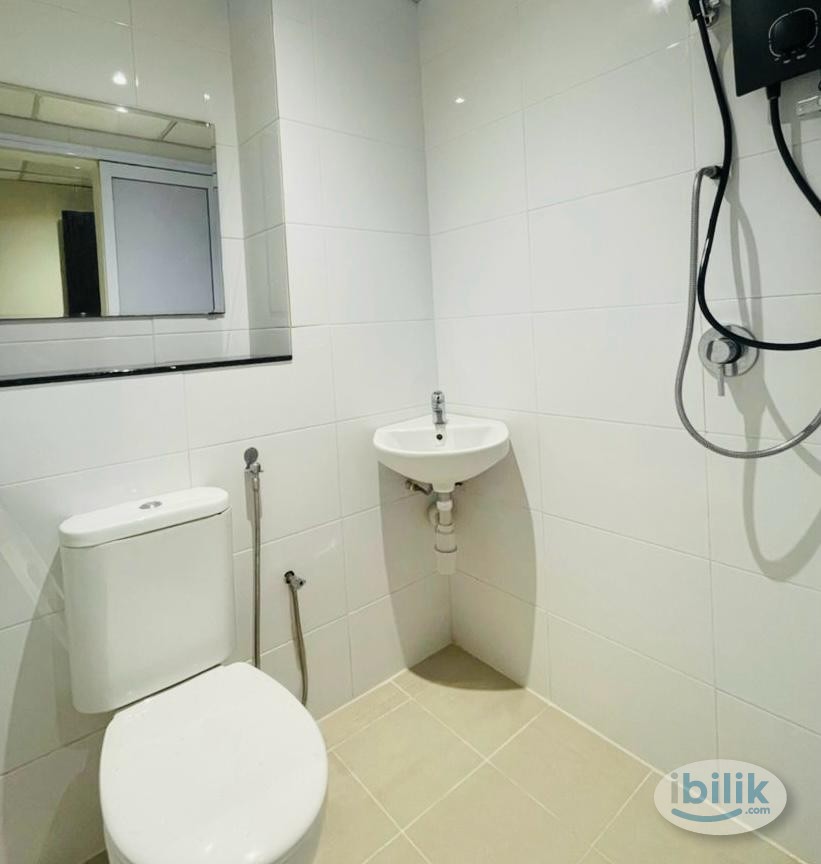 Condo. Master, Private Bath, Drive at Taman Serdang Sejati 2, Seri Kembangan - Image 4