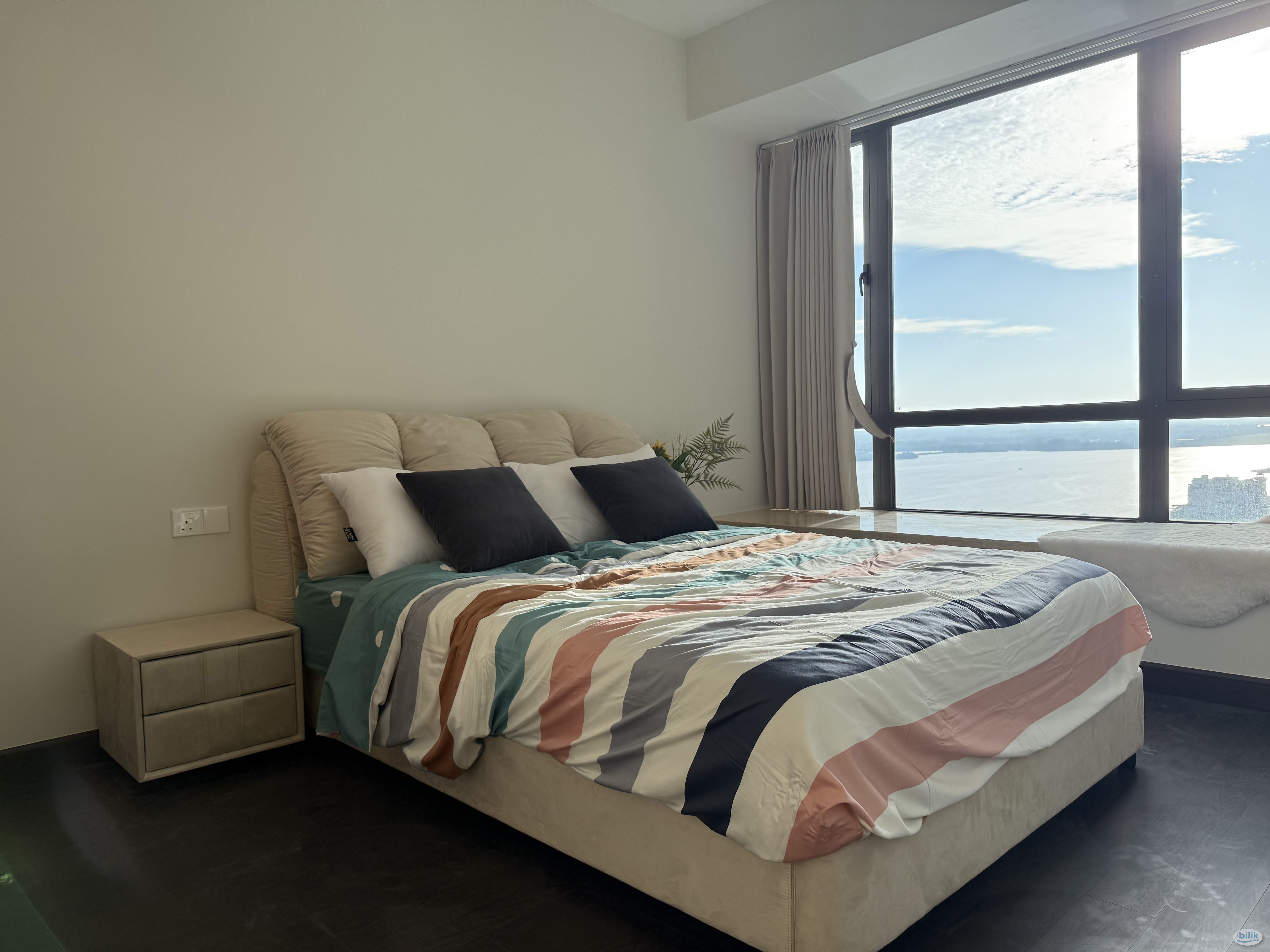 Suite at R&F Princess Cove, Johor Bahru - Image 3