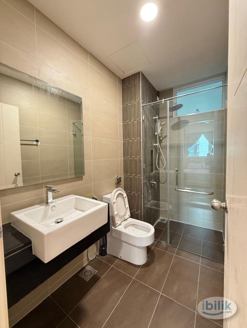 Master Room at Medini Signature, Medini - Image 5