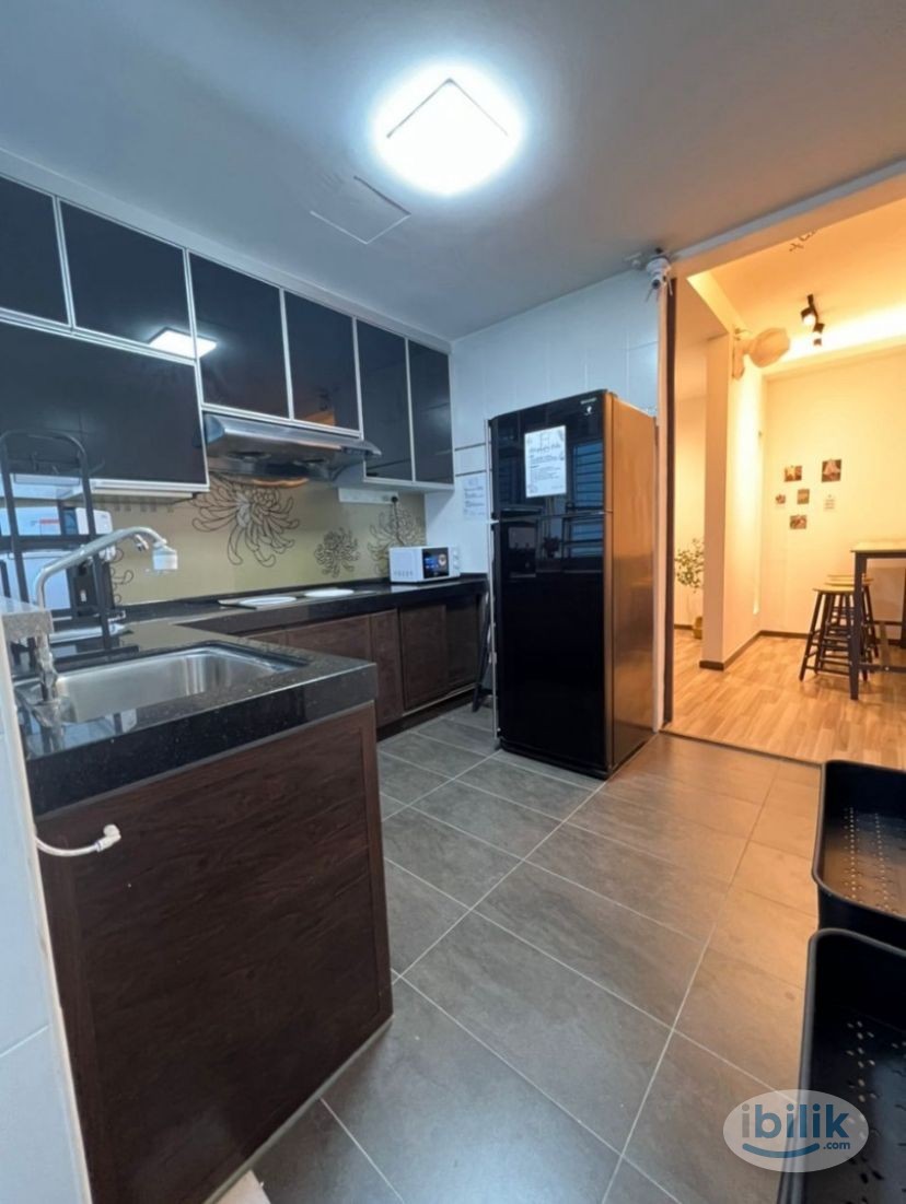 Middle Room at Tebrau, Johor Bahru - Image 4