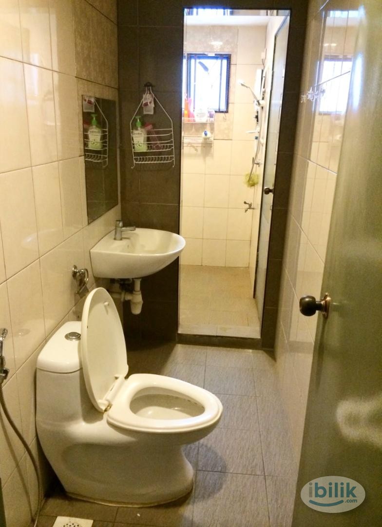 Room near 1 utama mrt - Image 2